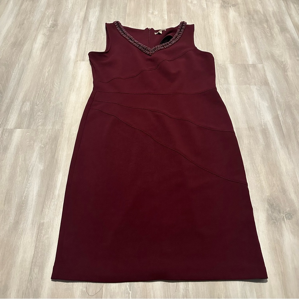 Maya Brooke Burgundy Maroon Sleeveless Knit V Neck Dress Sz 16